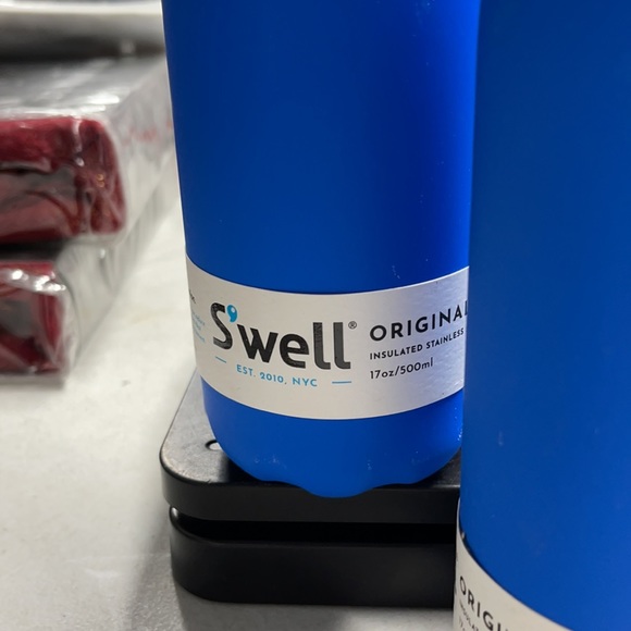 S'well Soft Touch Sport Geyser Water Bottle BLUE - Picture 2 of 6